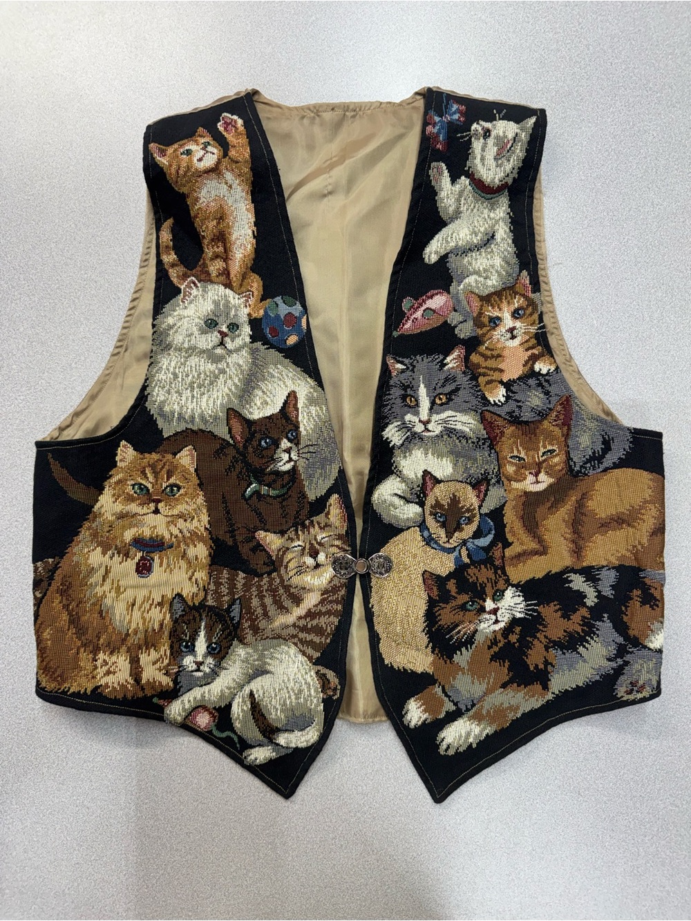 Vintage Adorable Kitten Cat Print Tapestry Vest Button Close Cottagecore Kitsch